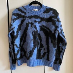 Vince women’s alpaca sweater in periwinkle print, size S